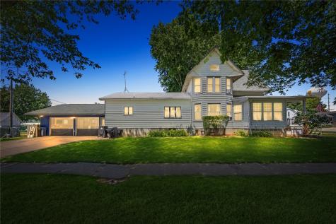 201 Sycamore Street Tipton IA 52772