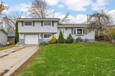 1010 19th Street NW Cedar Rapids IA 52405