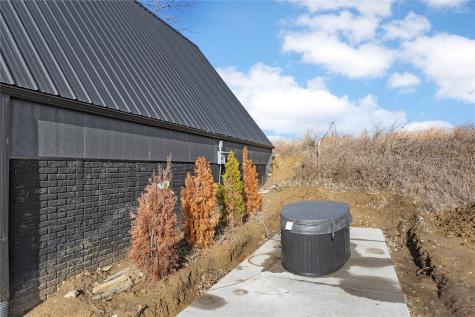 2613 335th Street Chelsea IA 52215