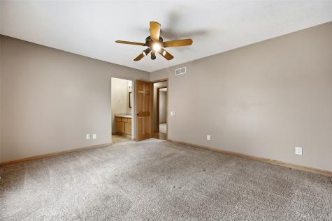 3145 25th Avenue Marion IA 52302