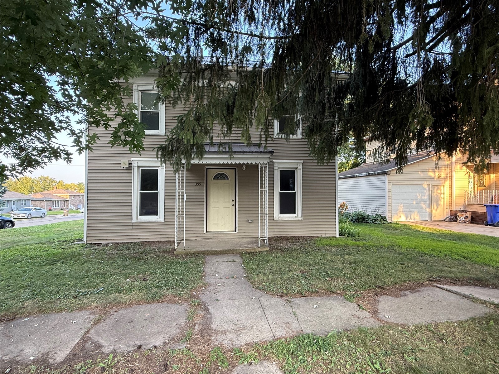 355 N 2nd Street Winthrop IA 50682