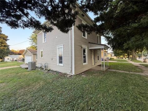 355 N 2nd Street Winthrop IA 50682
