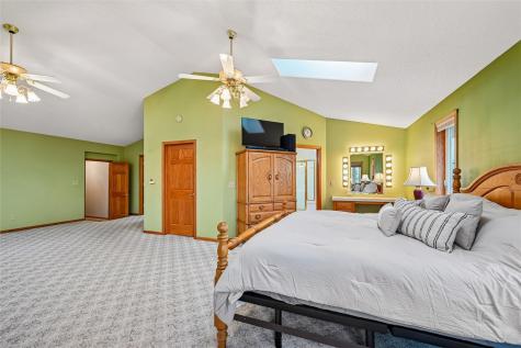1505 Linn Delaware Road Coggon IA 52218