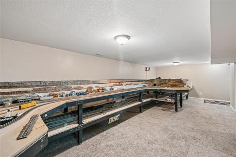 1505 Linn Delaware Road Coggon IA 52218