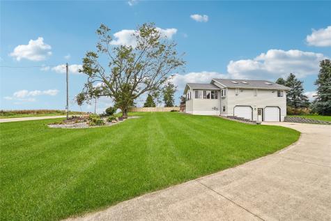1505 Linn Delaware Road Coggon IA 52218