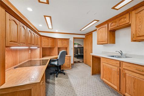 1505 Linn Delaware Road Coggon IA 52218