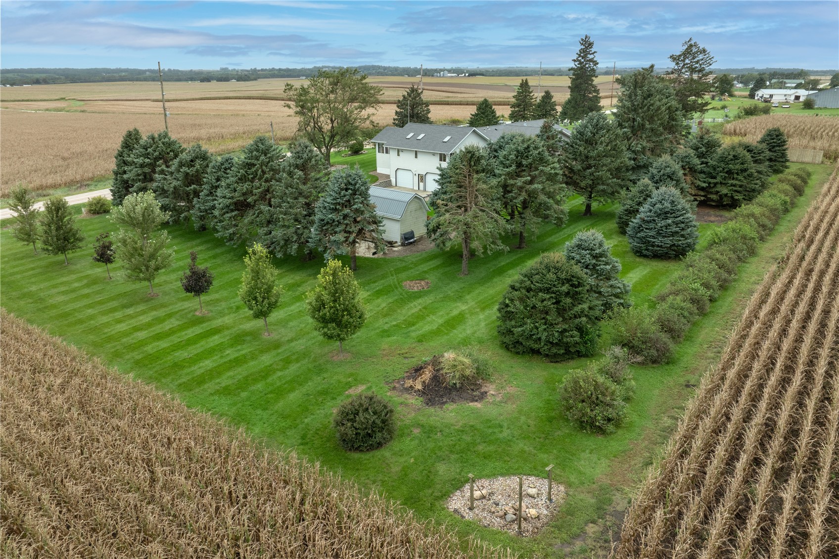 1505 Linn Delaware Road Coggon IA 52218