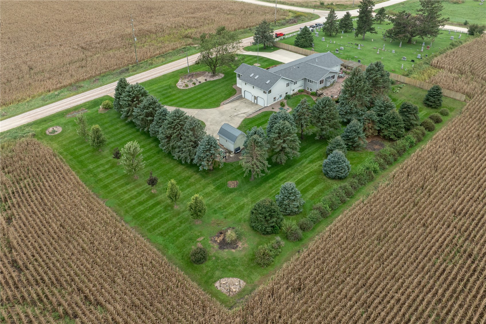 1505 Linn Delaware Road Coggon IA 52218