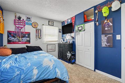 1701 Springdale Drive Clinton IA 52732