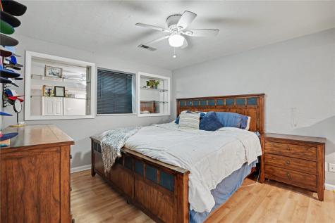 1701 Springdale Drive Clinton IA 52732