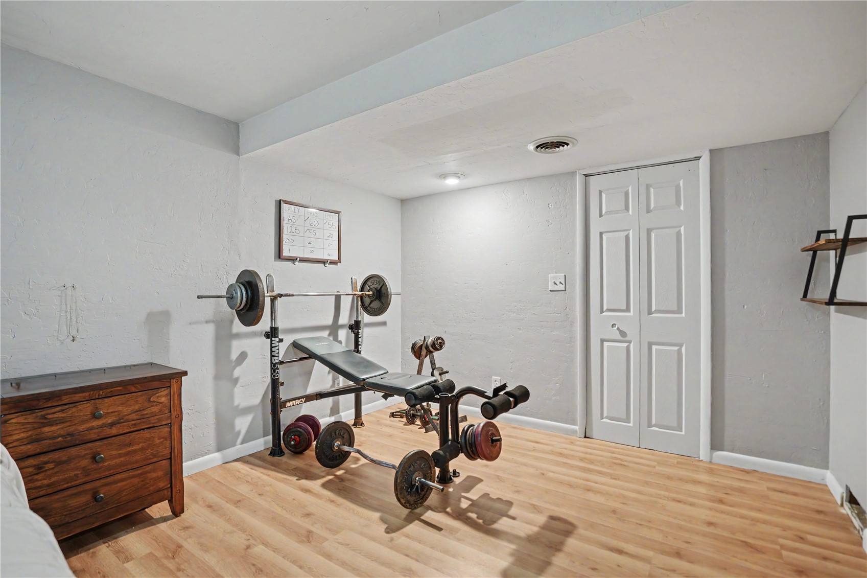 1701 Springdale Drive Clinton IA 52732