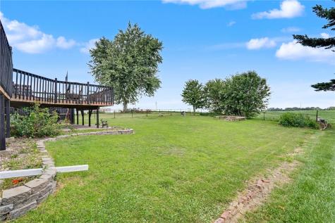 1701 Springdale Drive Clinton IA 52732
