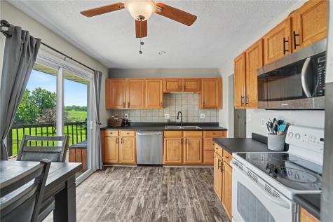 1701 Springdale Drive Clinton IA 52732