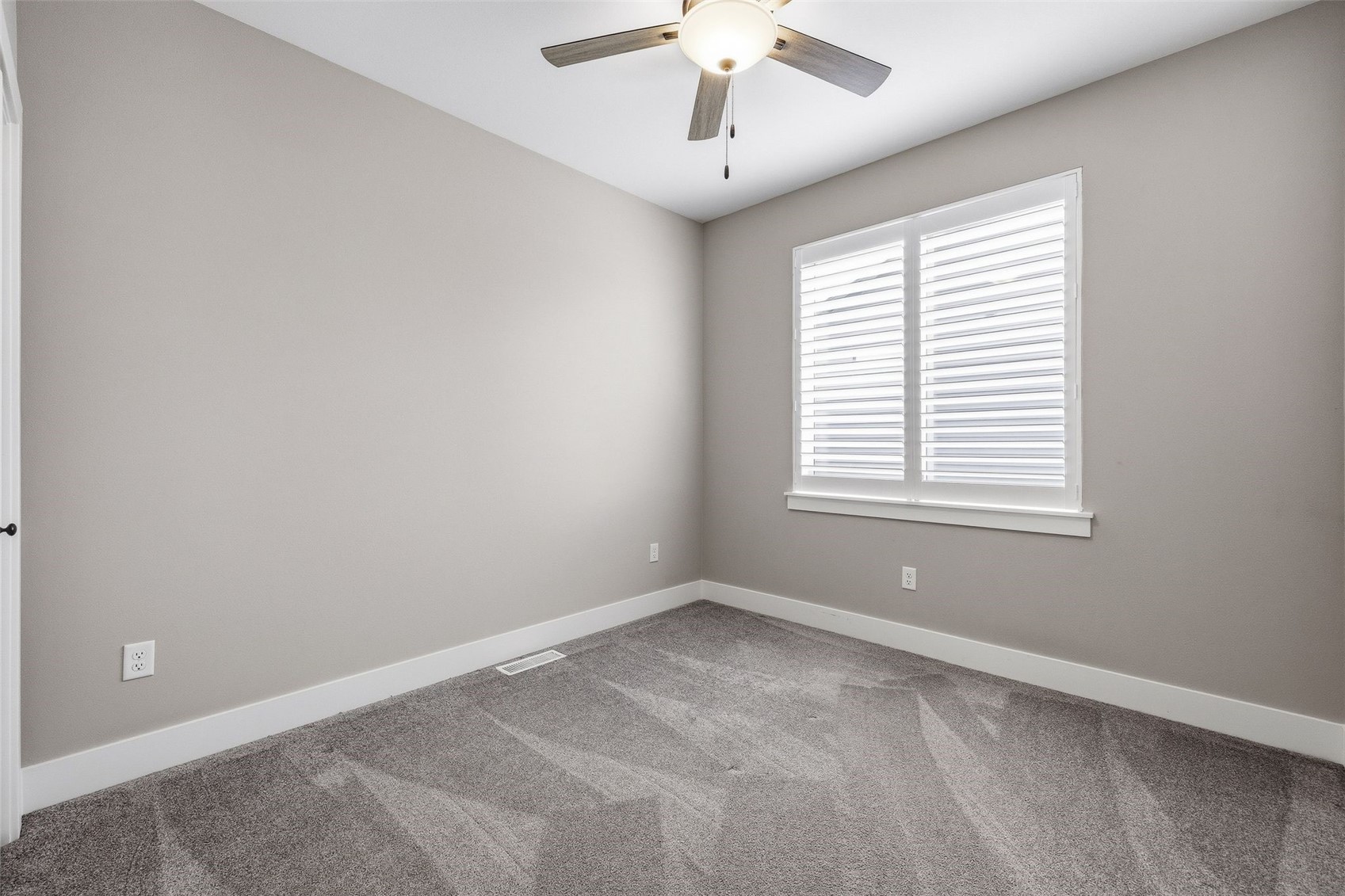 306 Dogwood Lane Tiffin IA 52340