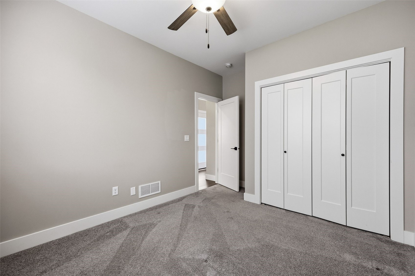 306 Dogwood Lane Tiffin IA 52340