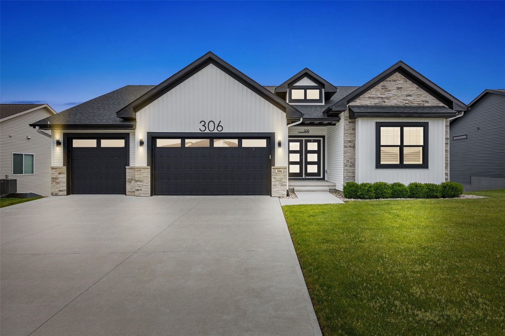 306 Dogwood Lane Tiffin IA 52340