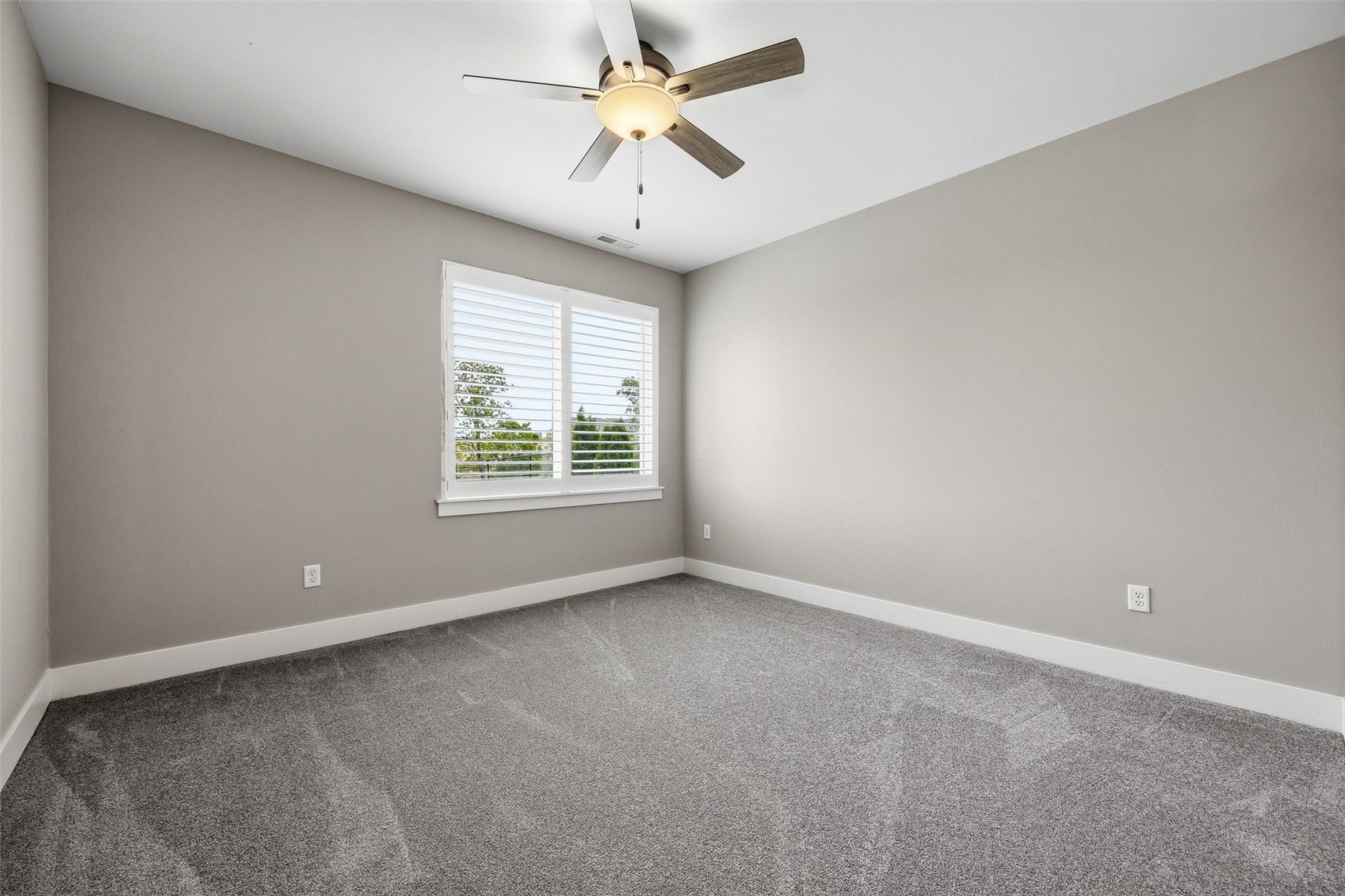306 Dogwood Lane Tiffin IA 52340