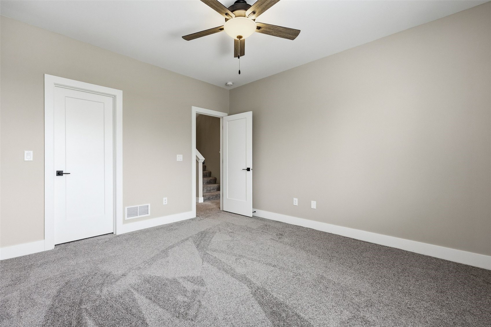 306 Dogwood Lane Tiffin IA 52340