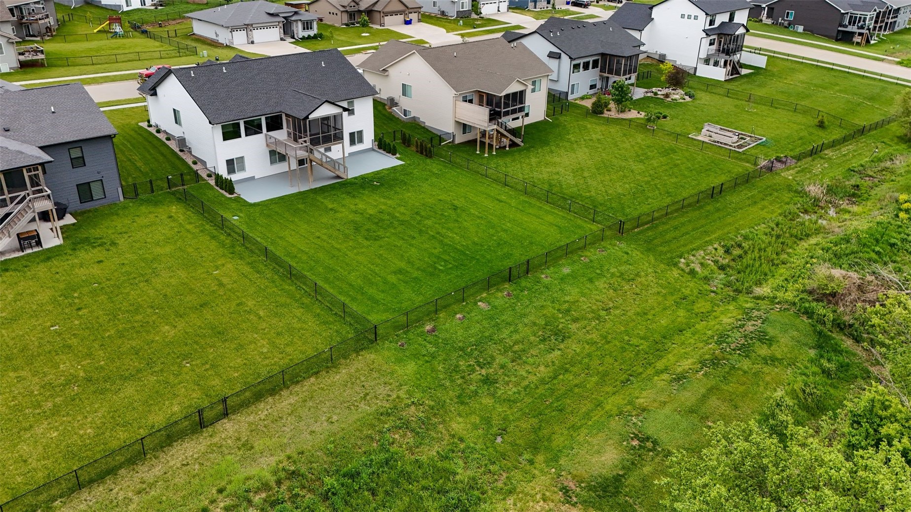 306 Dogwood Lane Tiffin IA 52340
