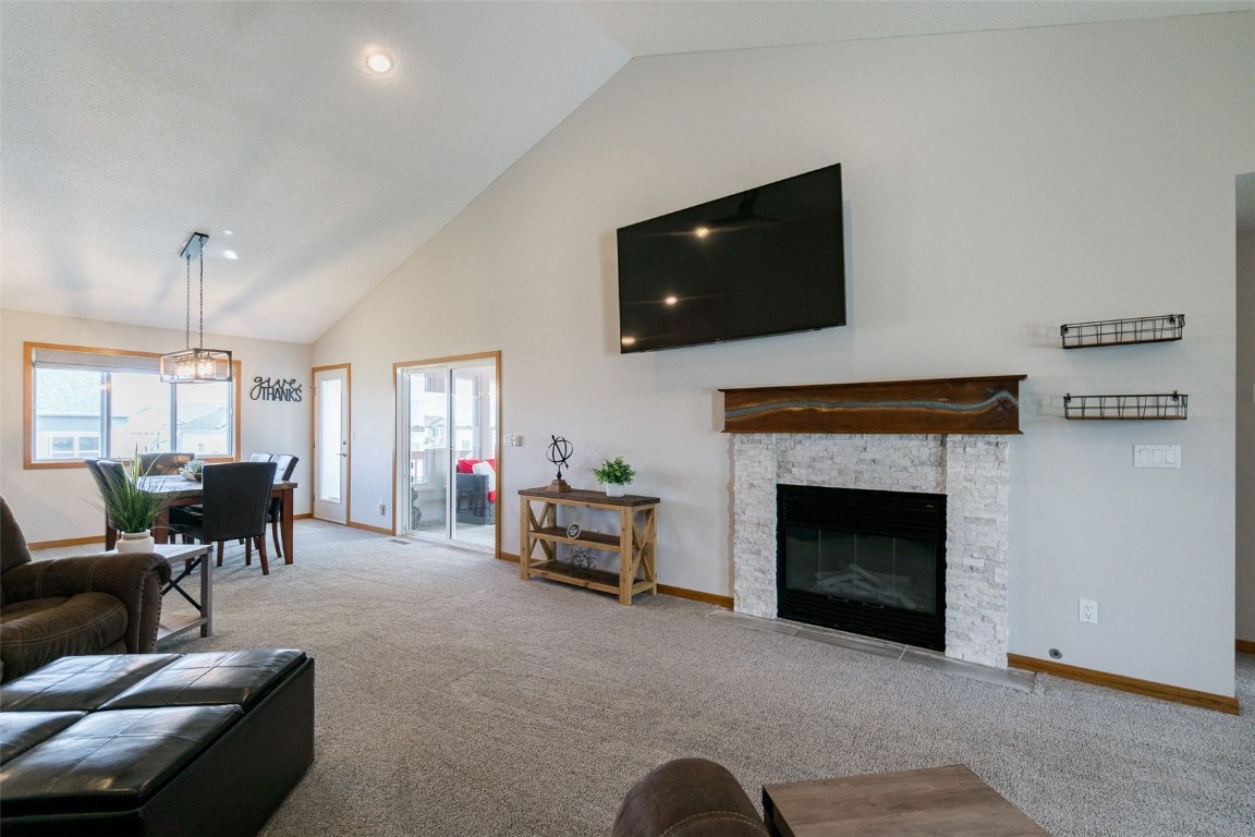 310 34th Avenue Marion IA 52302