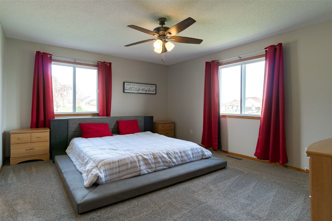 310 34th Avenue Marion IA 52302