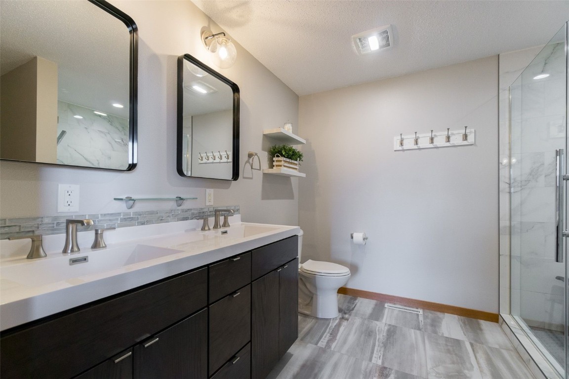 310 34th Avenue Marion IA 52302