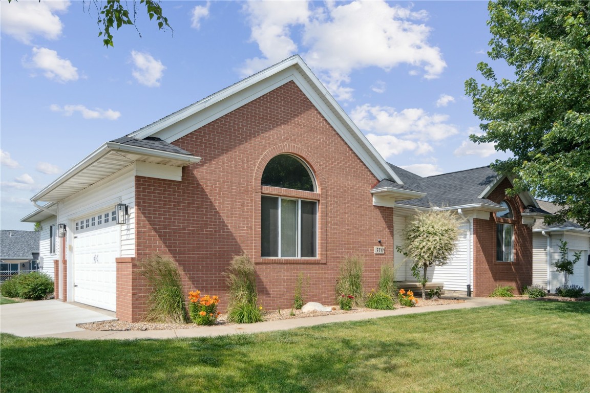 310 34th Avenue Marion IA 52302
