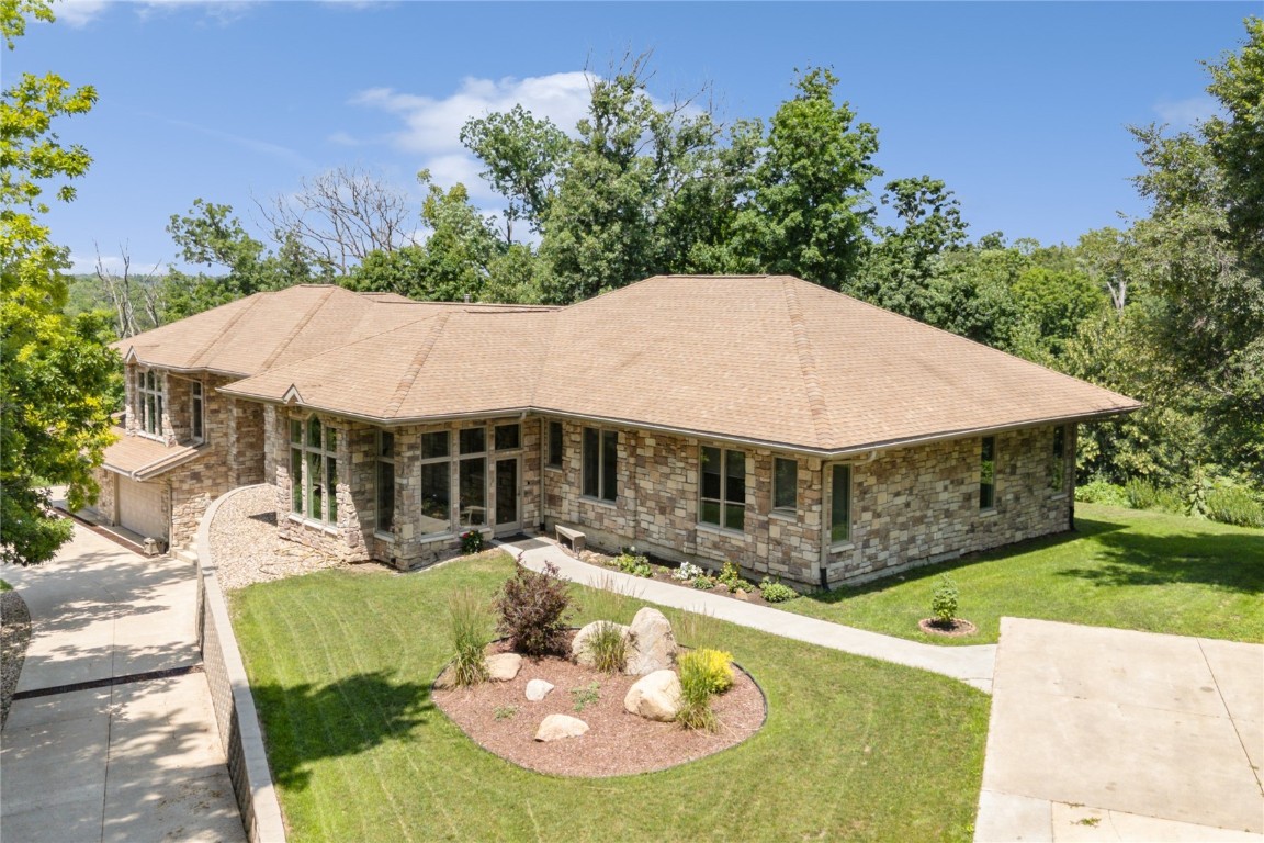 3140 Carroll Drive SE Cedar Rapids IA 52403