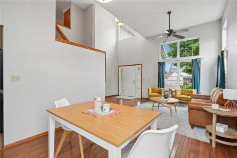 235 N 18th Avenue Hiawatha IA 52233