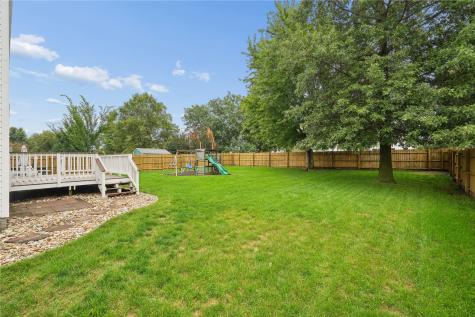 235 N 18th Avenue Hiawatha IA 52233