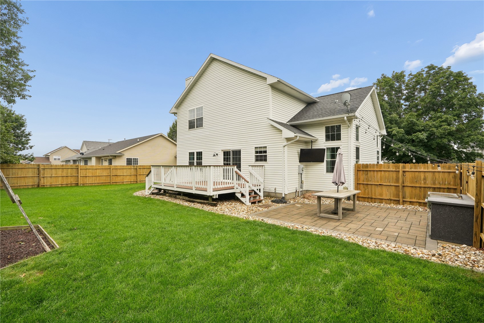 235 N 18th Avenue Hiawatha IA 52233