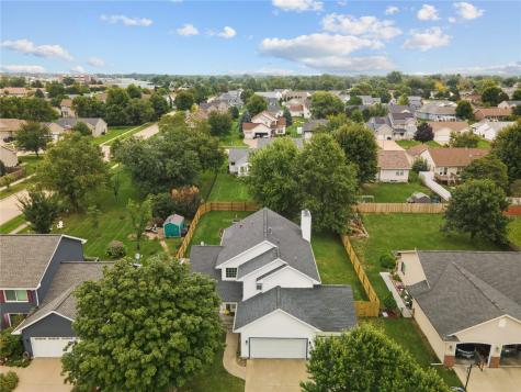 235 N 18th Avenue Hiawatha IA 52233