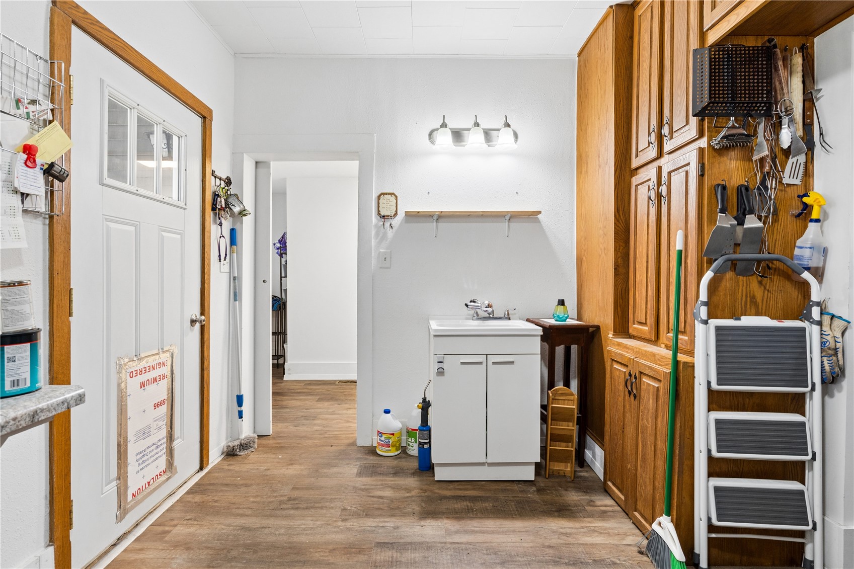 207 6th Street Van Horne IA 52346