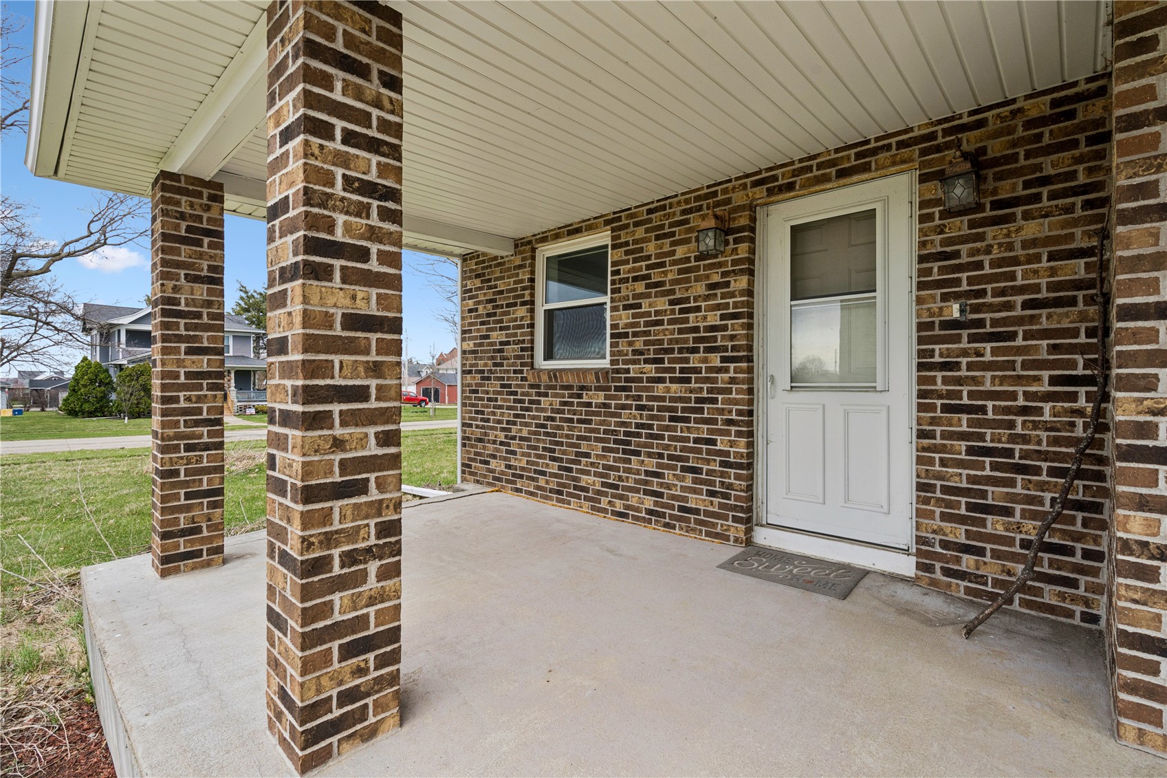 207 6th Street Van Horne IA 52346