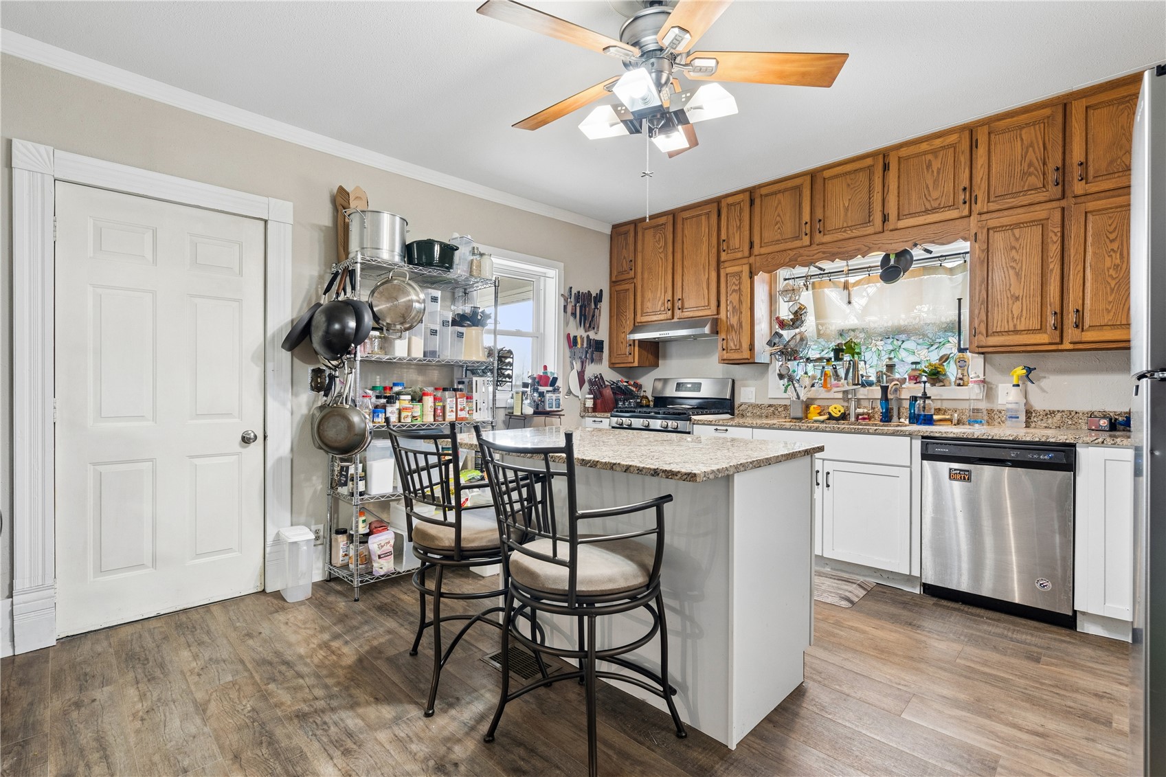 207 6th Street Van Horne IA 52346