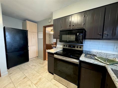 2237 Birchwood Drive NE Cedar Rapids IA 52402