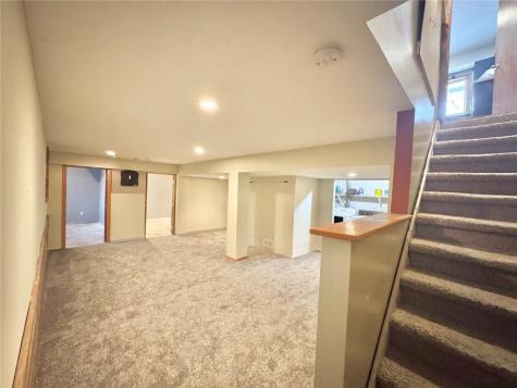 2237 Birchwood Drive NE Cedar Rapids IA 52402