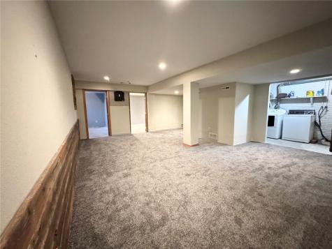 2237 Birchwood Drive NE Cedar Rapids IA 52402