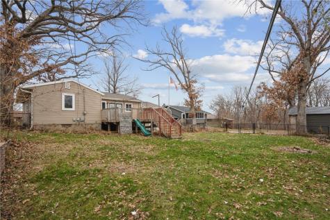 2237 Birchwood Drive NE Cedar Rapids IA 52402