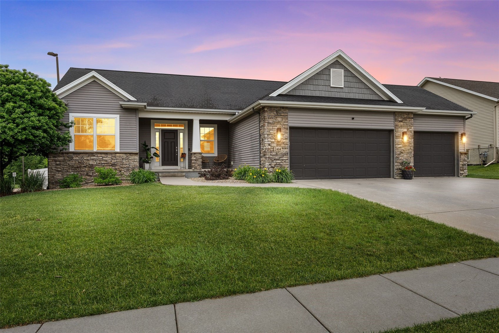2414 Hallbrook Street SW Cedar Rapids IA 52404