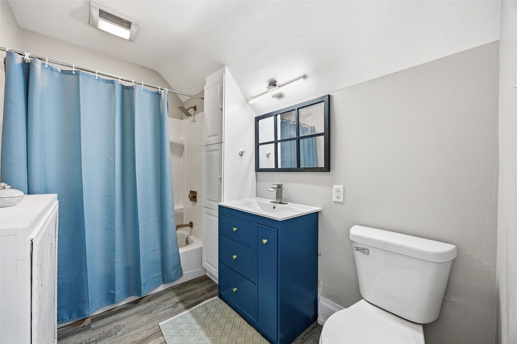 1330 C Street SW Cedar Rapids IA 52404
