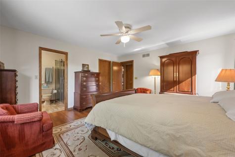 5810 Sanden Road NE Cedar Rapids IA 52411