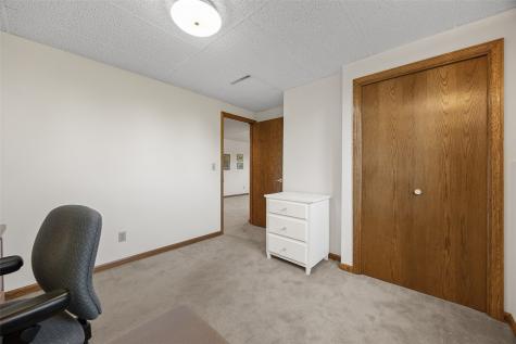 5810 Sanden Road NE Cedar Rapids IA 52411