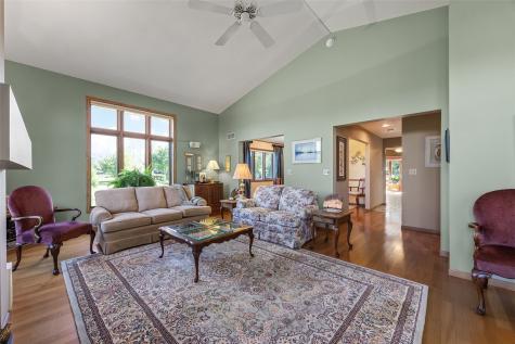 5810 Sanden Road NE Cedar Rapids IA 52411