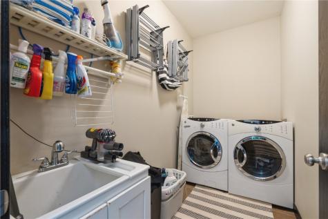 1716 Pioneer Court SE Cedar Rapids IA 52403