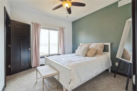 1716 Pioneer Court SE Cedar Rapids IA 52403