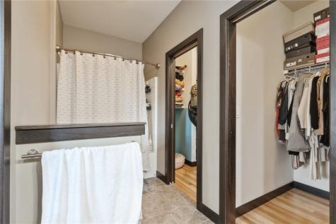 1716 Pioneer Court SE Cedar Rapids IA 52403