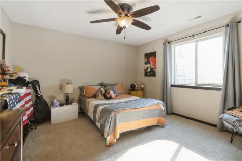 1716 Pioneer Court SE Cedar Rapids IA 52403