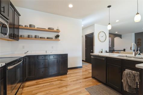 1716 Pioneer Court SE Cedar Rapids IA 52403