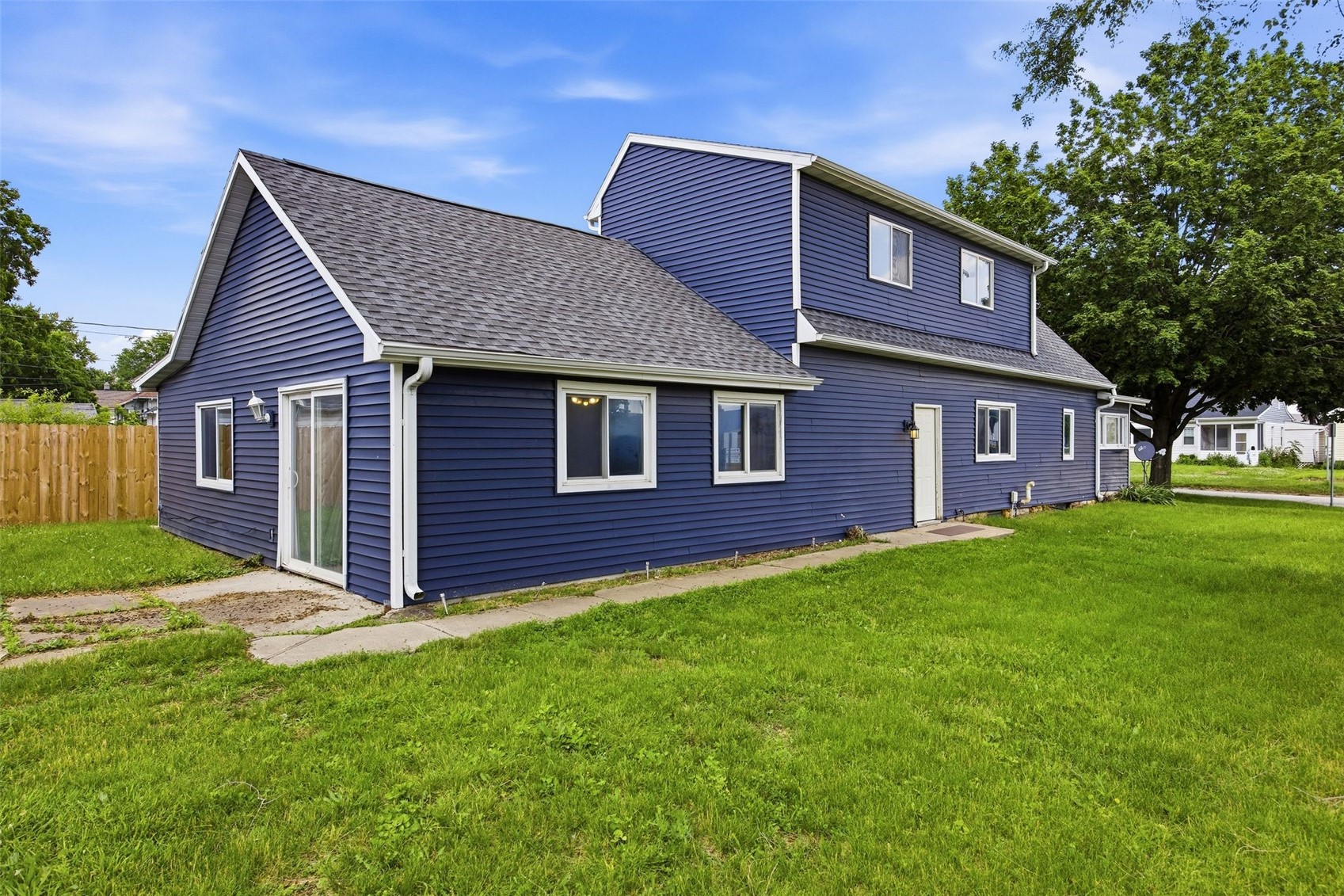1001 17th Street NE Cedar Rapids IA 52402
